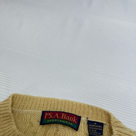 Jos A Bank Sportswear VTG Yellow Beige Shetland Wool Cableknit Sweater Sz Medium - Picture 2 of 7